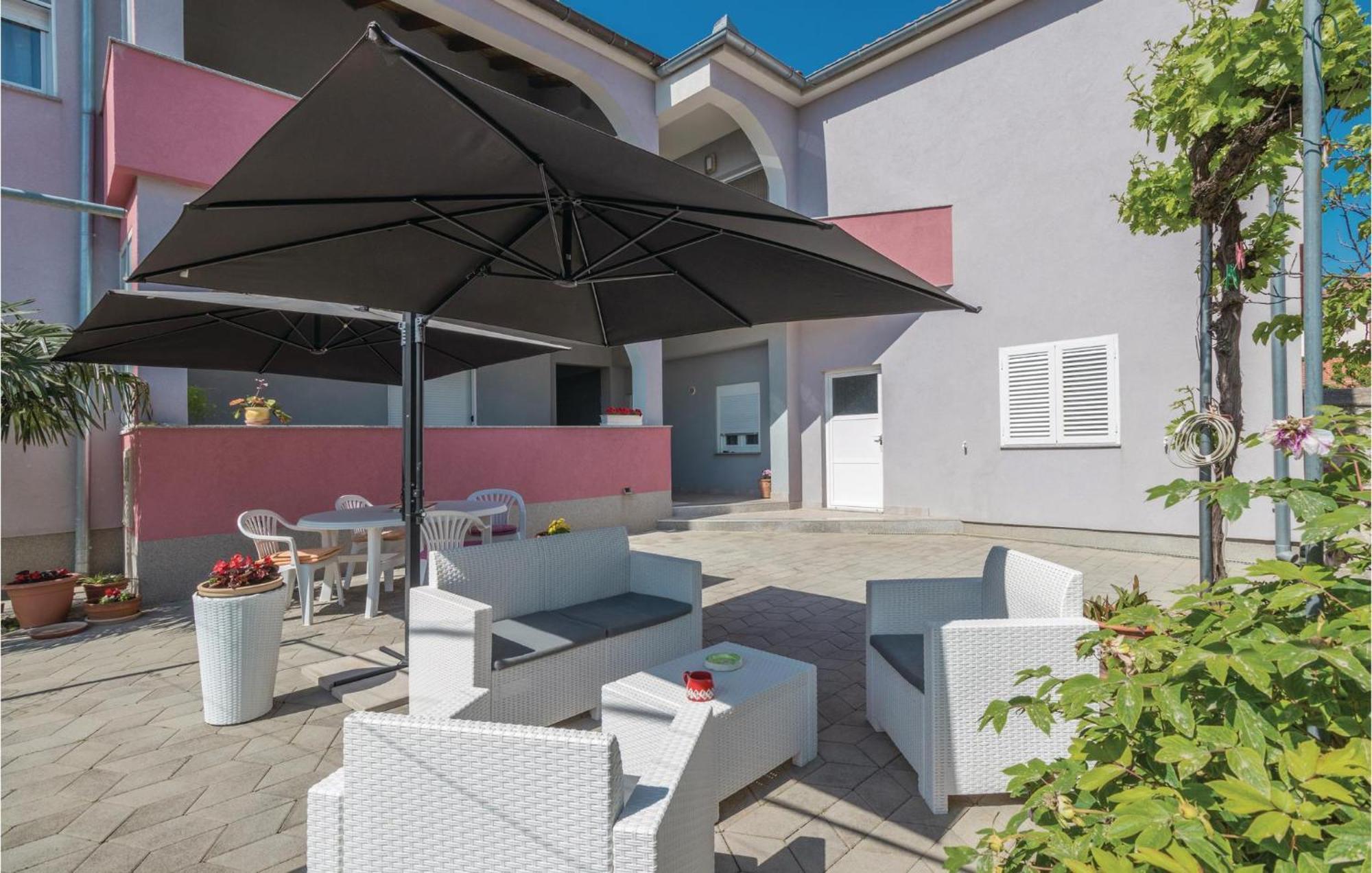 Nice Apartment In Zadar With Kitchen エクステリア 写真